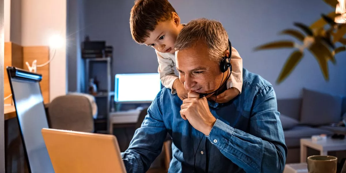 papá en horario laboral 