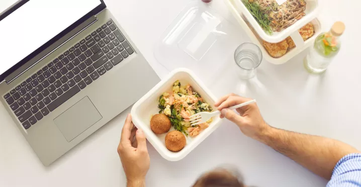 Almuerzo en la oficina