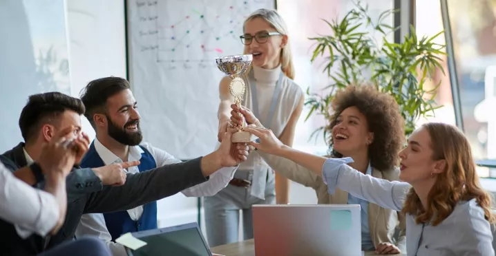 premios a colaboradores