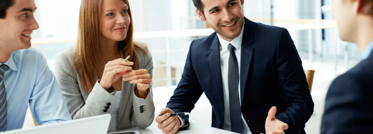  satisfacción de los colaboradores influye en la retención de clientes