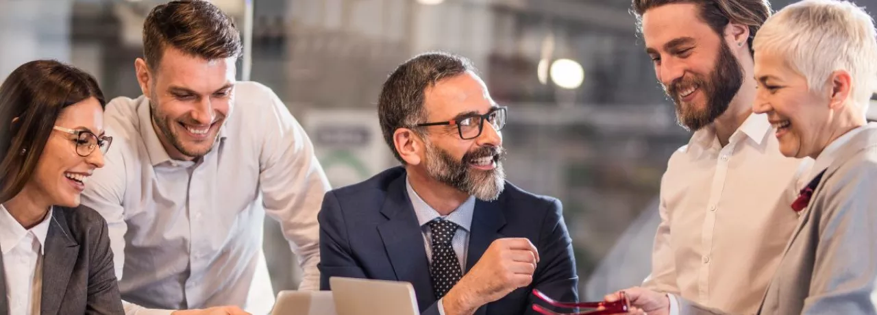 beneficios laborales en la oficina