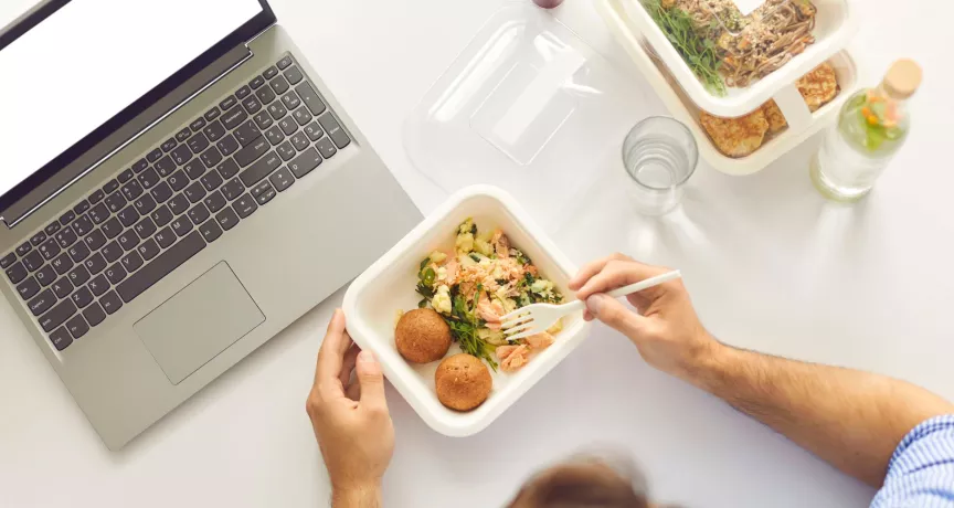 Almuerzo en la oficina