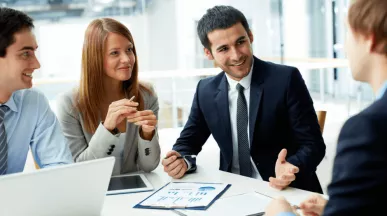  satisfacción de los colaboradores influye en la retención de clientes