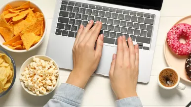 Mala alimentación en la oficina